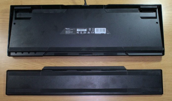 Roccat Vulcan Back With Rest