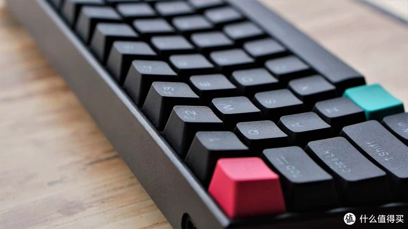 谁说小键盘没有方向键， Anne Pro 2给你不一样的感觉