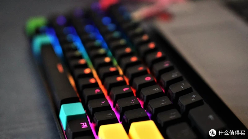 谁说小键盘没有方向键， Anne Pro 2给你不一样的感觉
