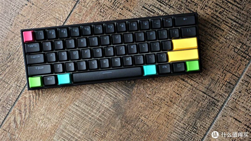 谁说小键盘没有方向键， Anne Pro 2给你不一样的感觉