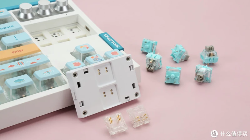 SKYLOONG小呆虫GK87 pro V2机械键盘评测:彩屏升级,功能更强